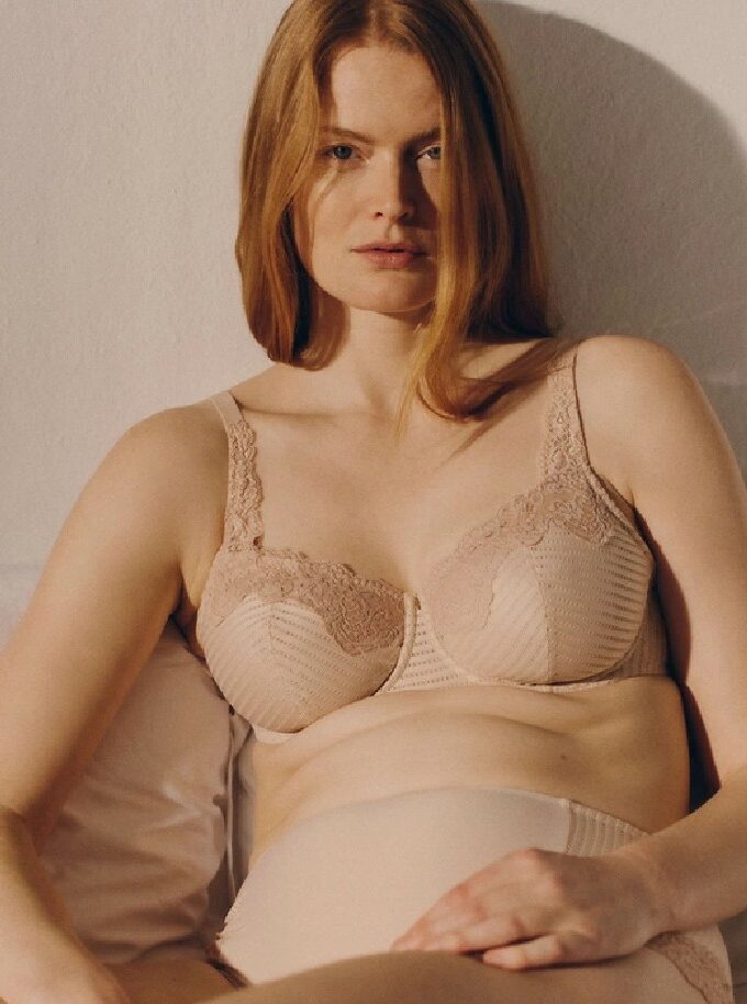 Σουτιέν με μπανέλα μπεζ Chantelle C93710