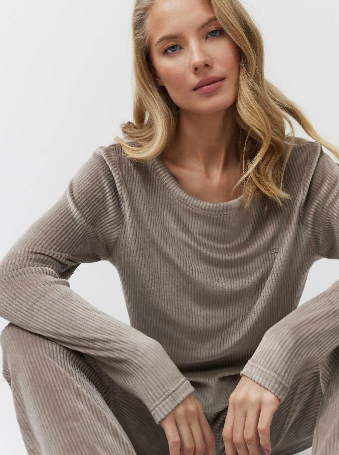 Γυναικείο χειμωνιάτικο σετ Aruelle Capucine soft 39.01.23.865
